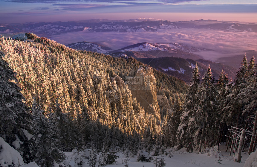 冬季日落旅行公园假期首脑高地环境天气太阳场景气候图片