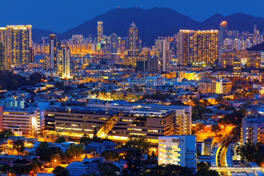 市中心九龙洪康 从灯塔山的景象夜生活地标戏剧性旅行景观摩天大楼街道交通日落建筑物图片