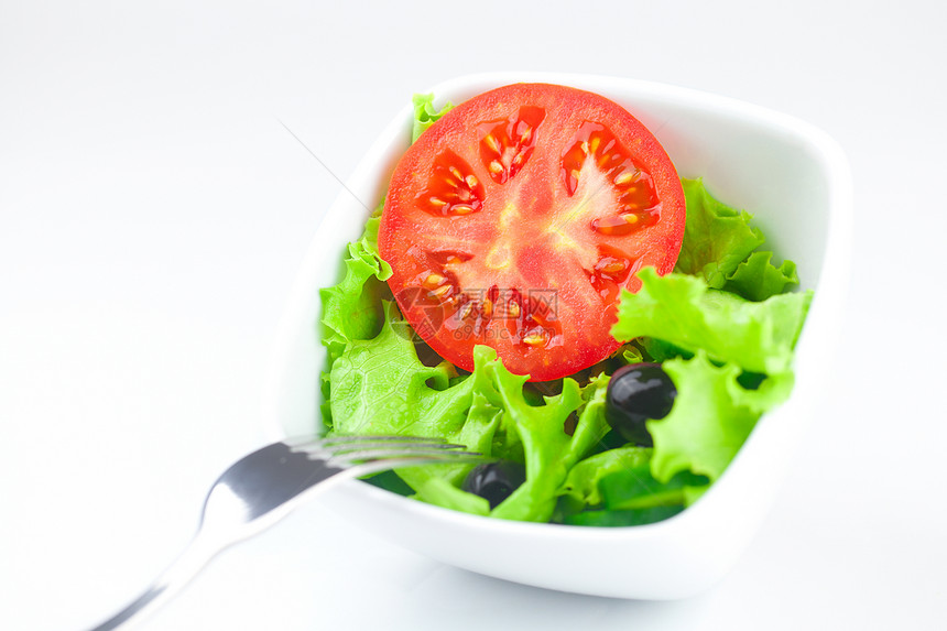 叉 菜 番茄 黄瓜和胡椒叶子草药饮食午餐盘子蔬菜食物沙拉小吃图片