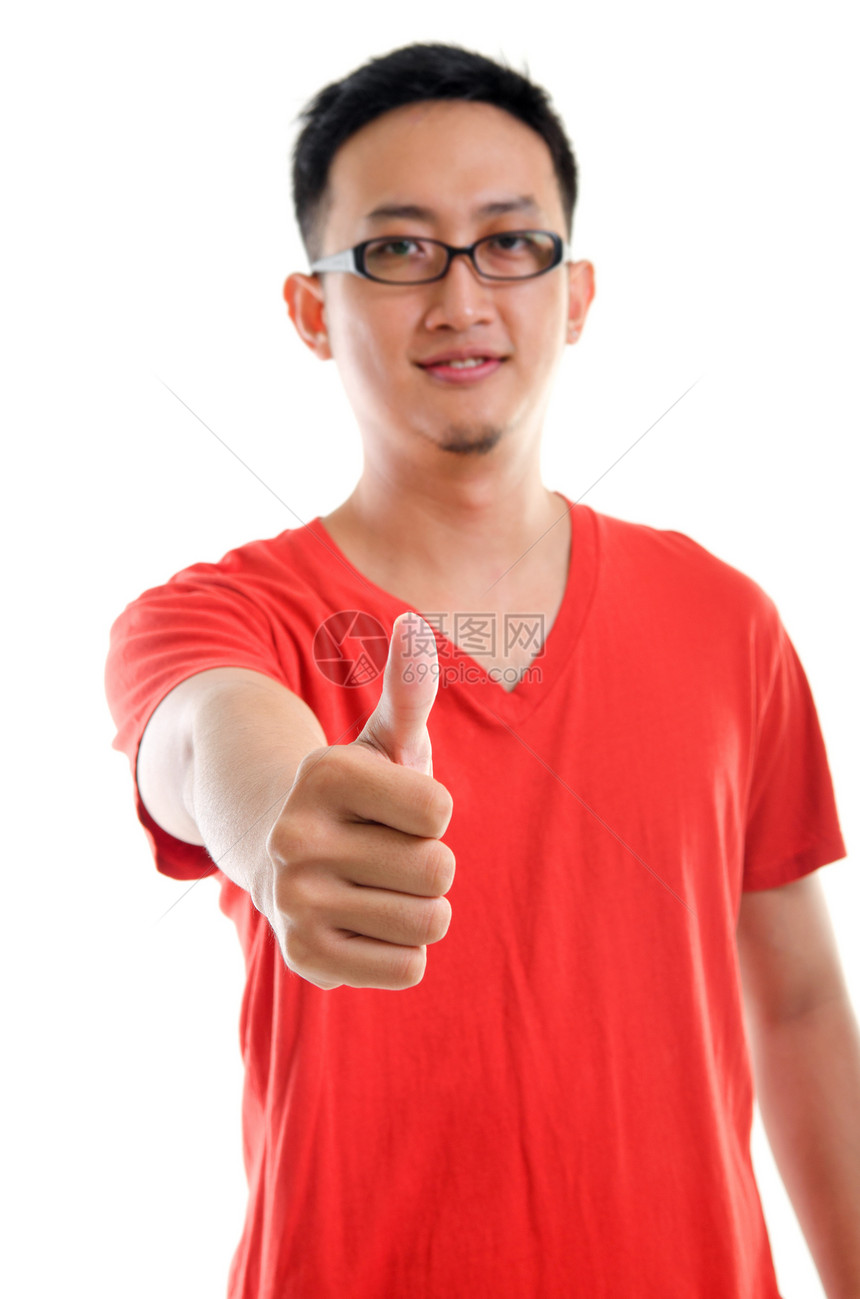 长得帅的东南亚男青年 举起大拇指图片
