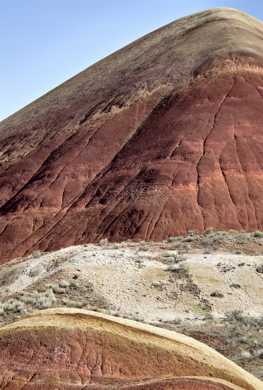 俄勒冈州干旱刷子沙漠火山沉淀编队丘陵棕色纪念碑图片