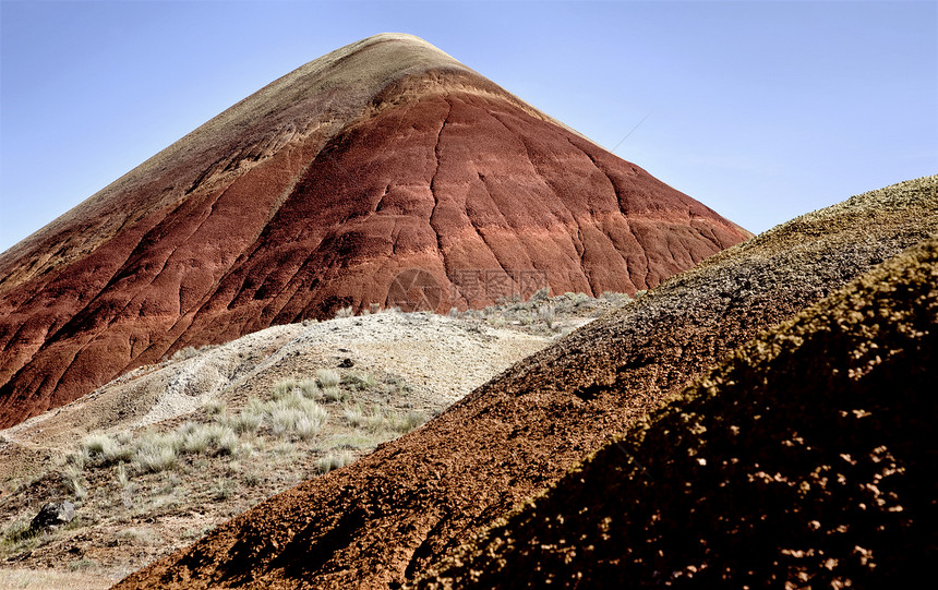 俄勒冈州火山棕色丘陵干旱纪念碑编队刷子沉淀沙漠图片