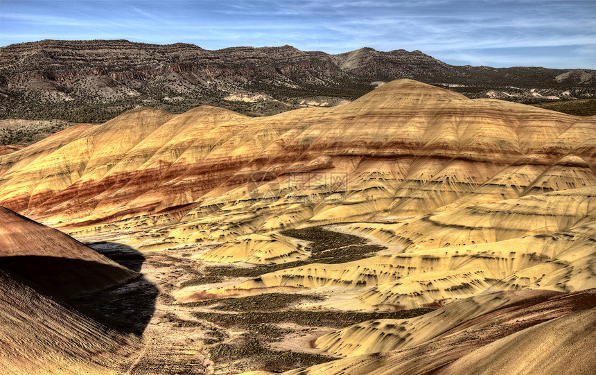俄勒冈州刷子沉淀棕色干旱编队沙漠火山丘陵纪念碑图片