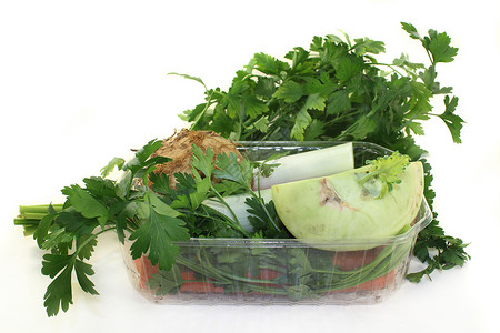 汤蔬菜营养青菜根茎类韭葱香菜菜篮子食物萝卜背景图片