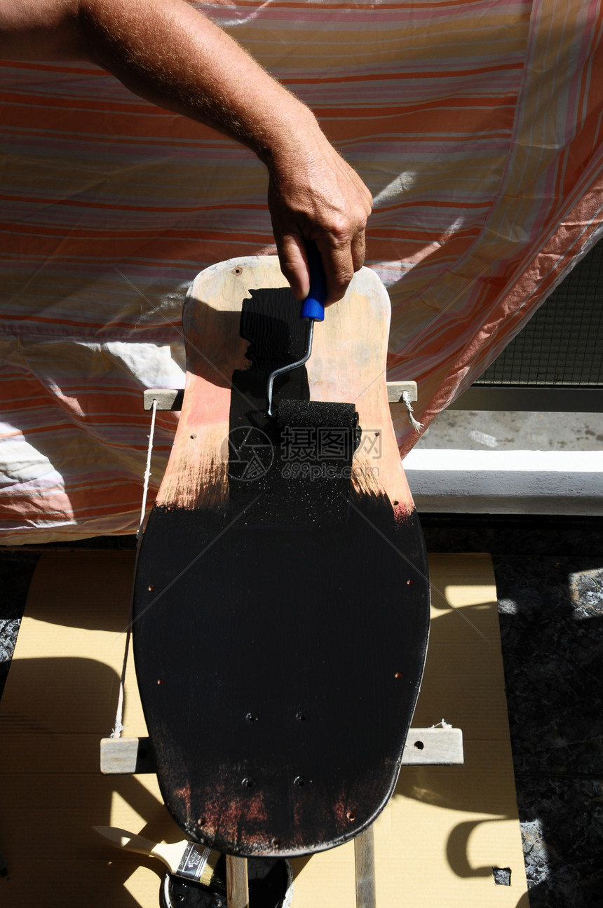 恢复旧式滑板维修刷子古董绘画甲板活动滚筒运动绿色工具图片