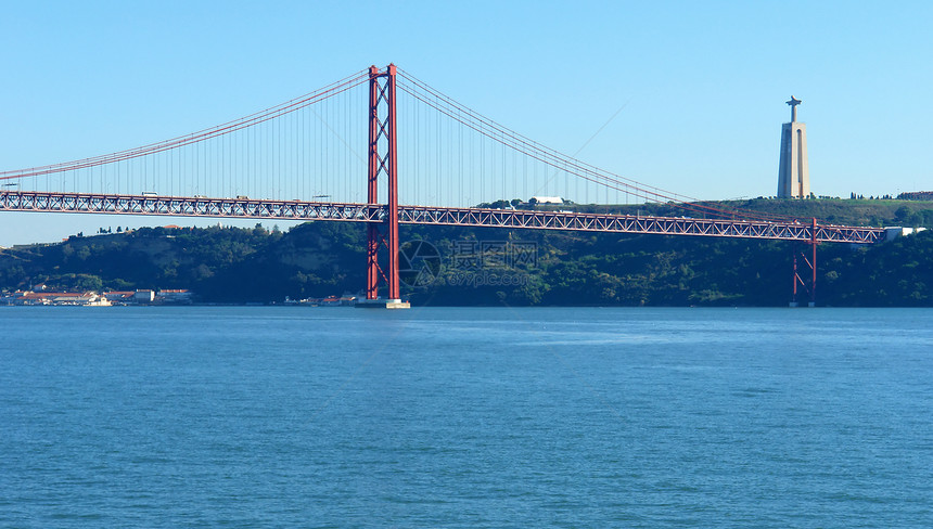 Tejo河上著名的老桥历史旅行建筑学景观交通纪念碑运输金属天空城市图片