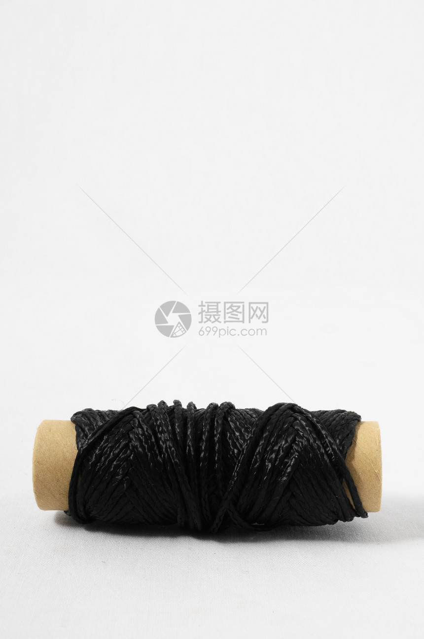 双线卷羊毛材料金属螺旋白色纤维针织绳索电缆棉布图片