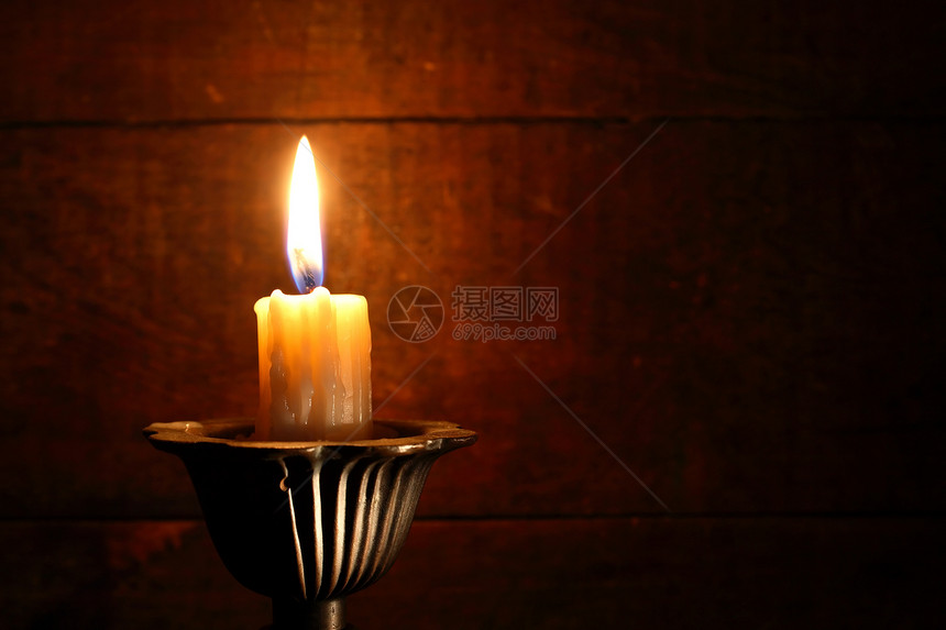 照明蜡烛悲哀灯芯燃烧记忆火焰灯光场景情绪静物冥想图片