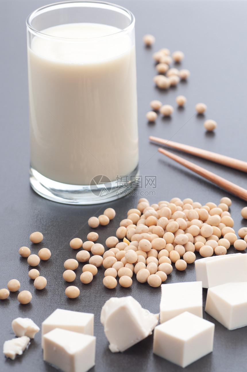 豆类产品食物大豆筷子豆腐牛奶黄豆图片