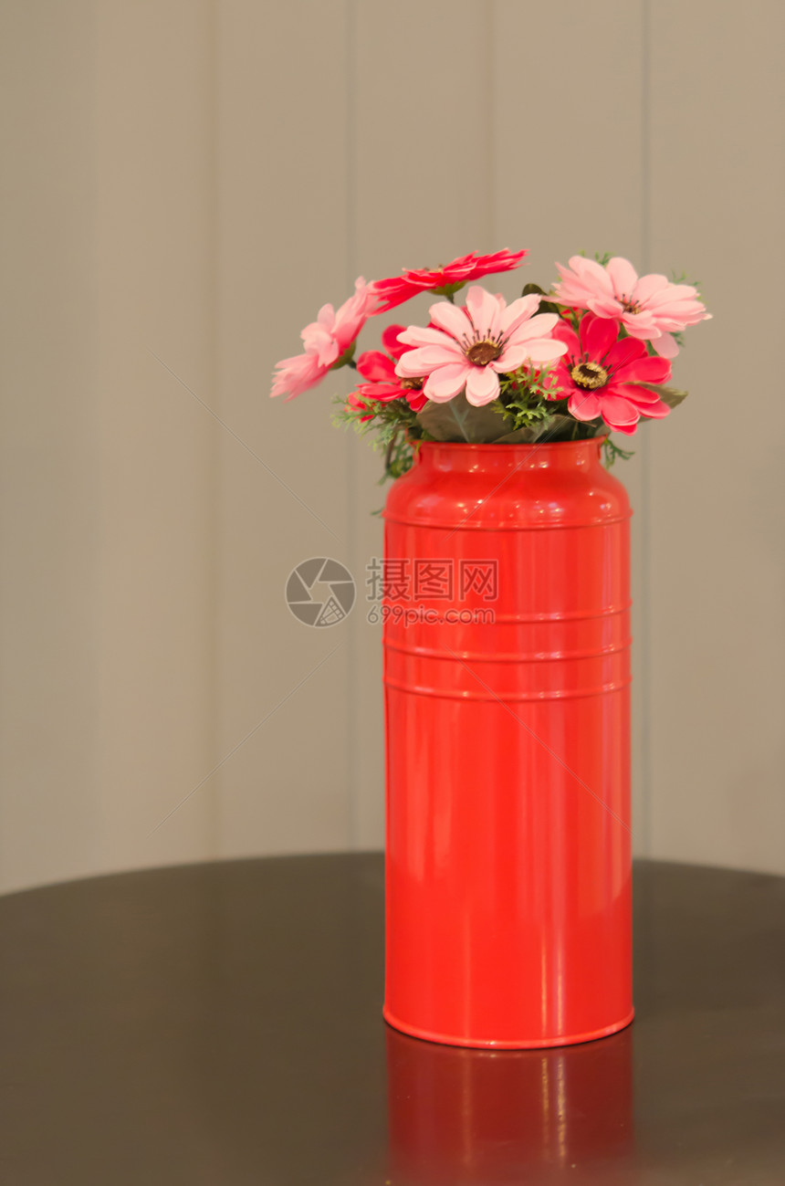 花朵粉色花束叶子植物群绿色红色花瓣花瓶塑料图片