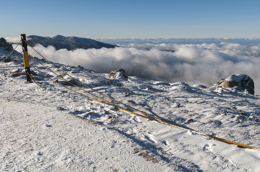 雪雪峰旅行荒野场景太阳远景风景晴天顶峰全景假期图片