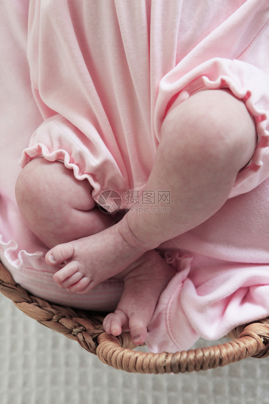 婴儿小腿地面白色儿童女性男性粉色脚趾身体皮肤孩子图片