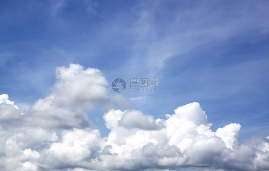 蓝蓝天空风景天气蓝色空气场景自然白色自由隐喻符号图片