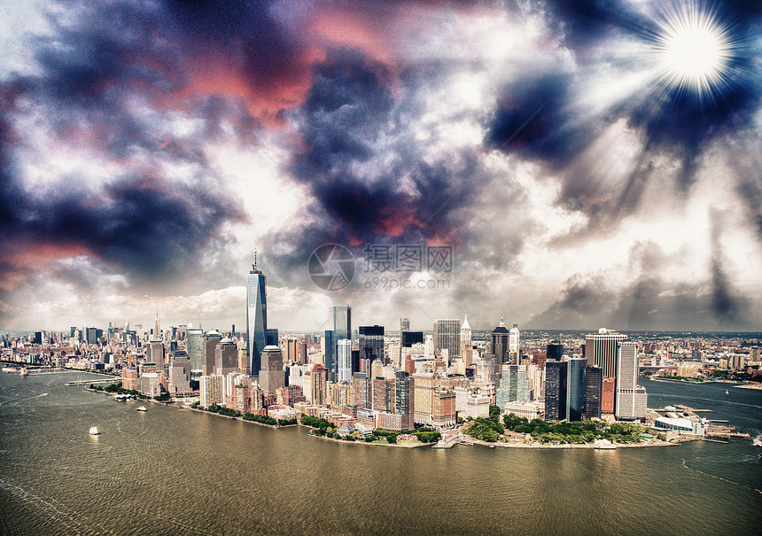 纽约市曼哈顿岛的直升机观察图图片