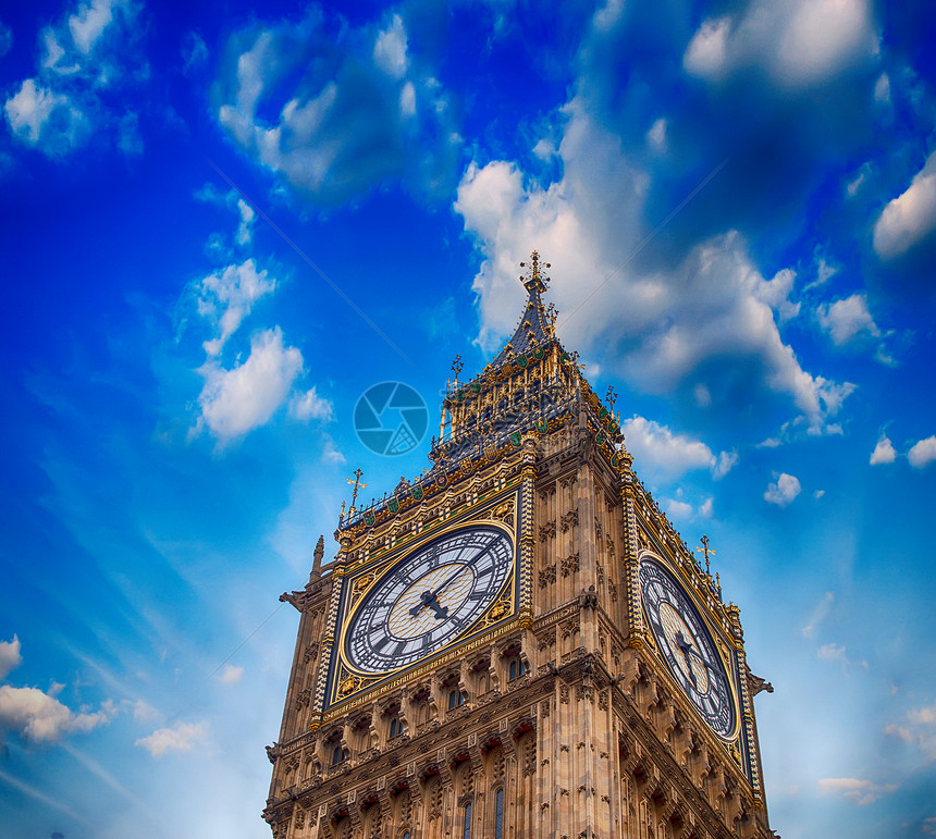 伦敦-英国日落时大本塔向上美景图片