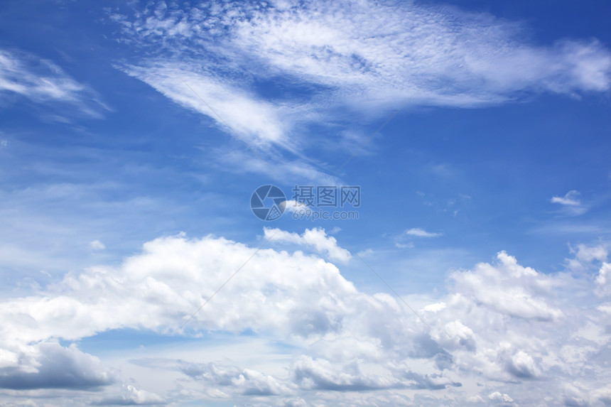 蓝色天空 有乌云密闭阳光气象自由环境晴天场景天堂空气天气风景图片