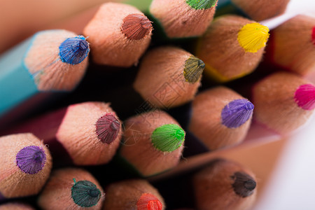 色彩多彩的笔团体素描艺术办公室绘画墙纸宏观写作铅笔背景图片