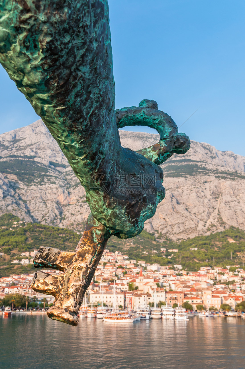 Makarska 的密钥房子建筑学海滩游艇旅行雕像景观假期港口城市图片