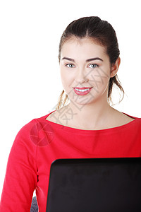 坐在电脑前的随意女人很快乐背景图片