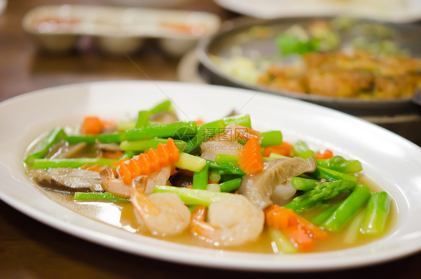 炒虾盘子蔬菜油炸绿色白色美食食物海鲜图片