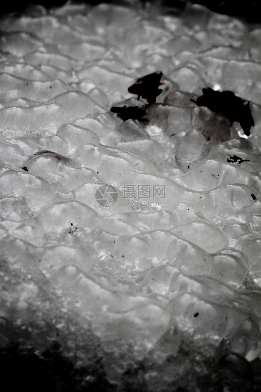 深底的冰柱冻结水晶岩石季节白色天气图片