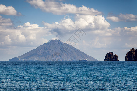 利帕里群岛岩石房子石头风景旅行蓝色场景地质学火山悬崖背景