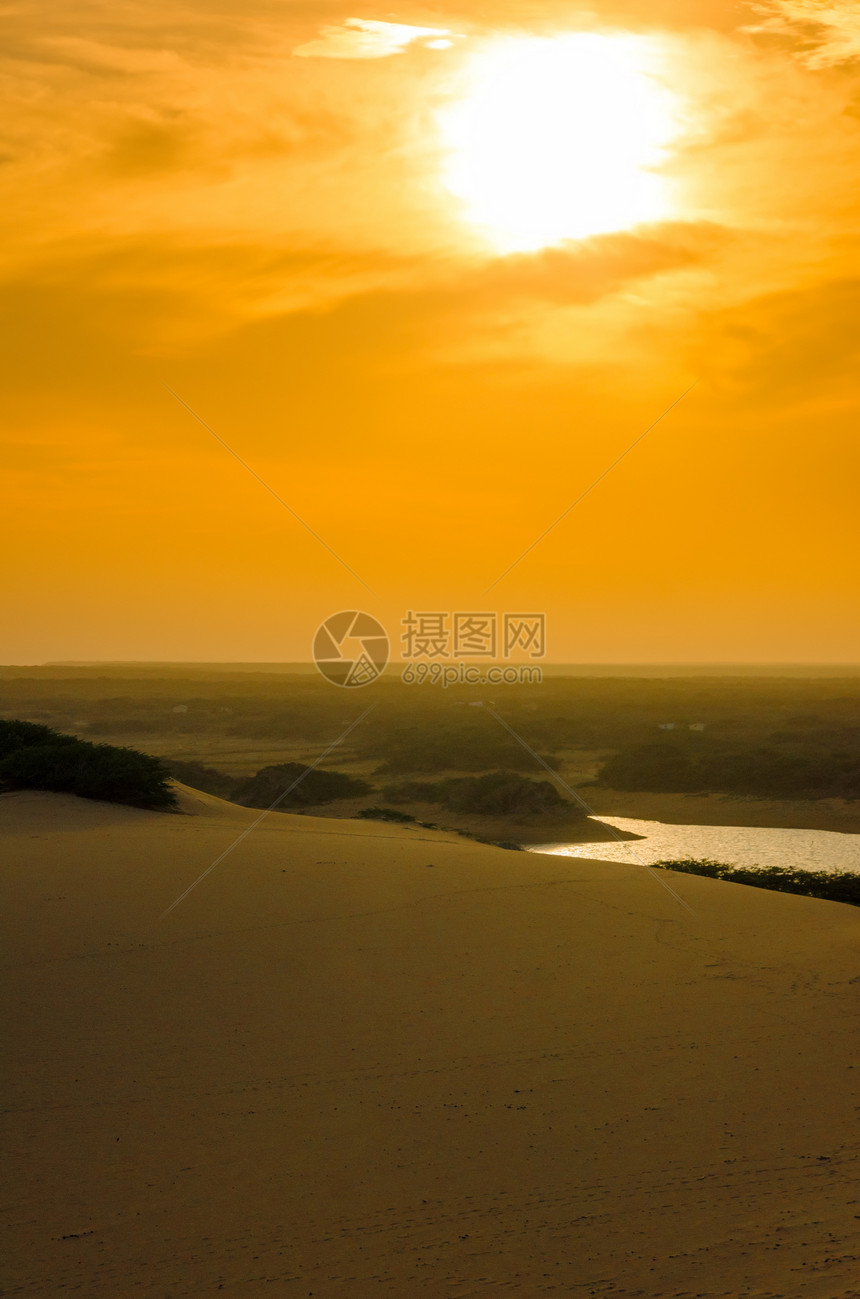 Sand Dune 太阳日落图片