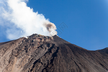 斯特龙博利火山欧洲夏天高清图片