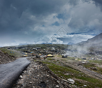 喜马拉雅山公路马路山脉柏油小路沥青风景高清图片