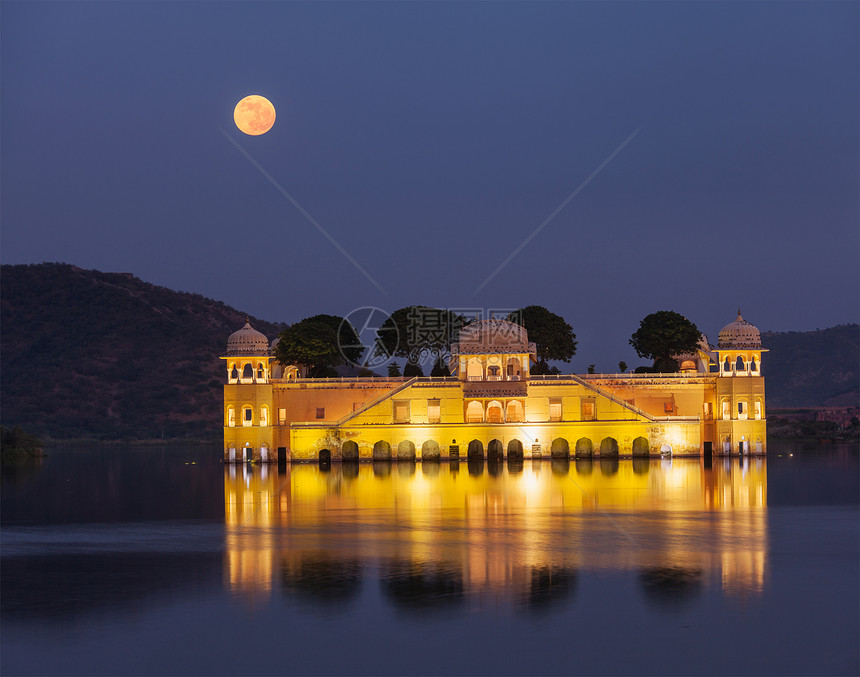 Jal Mahal水宫 印度拉贾斯坦邦斋浦尔历史性反射旅行照明历史地标观光旅游反光建筑学图片