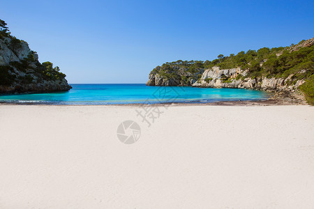 休达松绿的Balearic地中海海岸支撑太阳海景旅行海洋悬崖假期海滩岩石背景