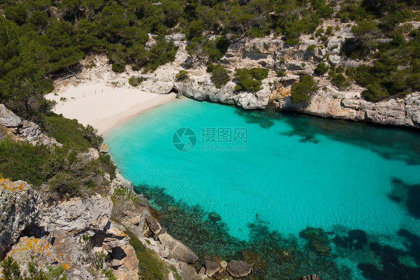 巴利阿里群岛Menorca的假期海岸线海岸波浪海洋天空海景悬崖太阳支撑图片