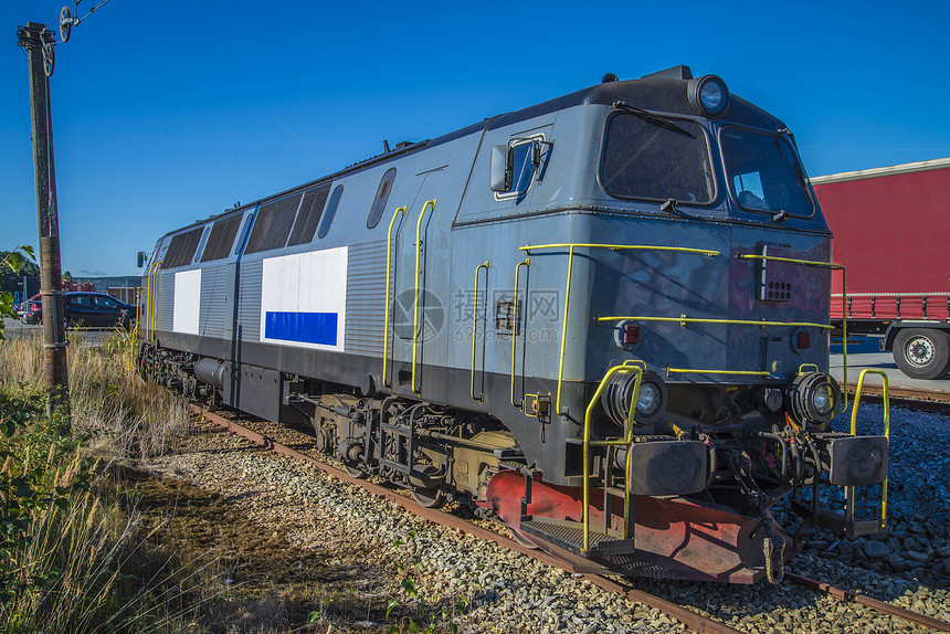 柴油机车的后勤金属车辆工作火车运动发动机机器物流平台铁路图片