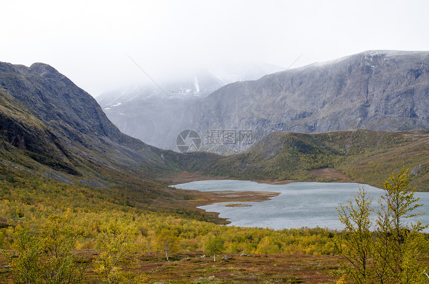 斯堪的纳维亚州风景山湖图片