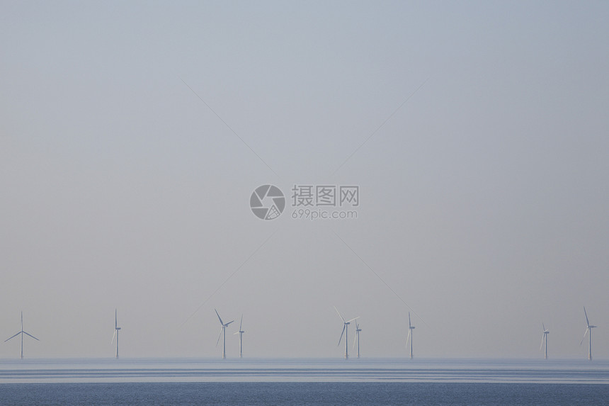 海洋风力农场环境薄雾活力大海地平线能源灰色环境问题涡轮机图片