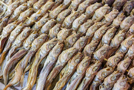 干盐鱼盐渍美食腌鱼海鲜咸鱼市场背景图片