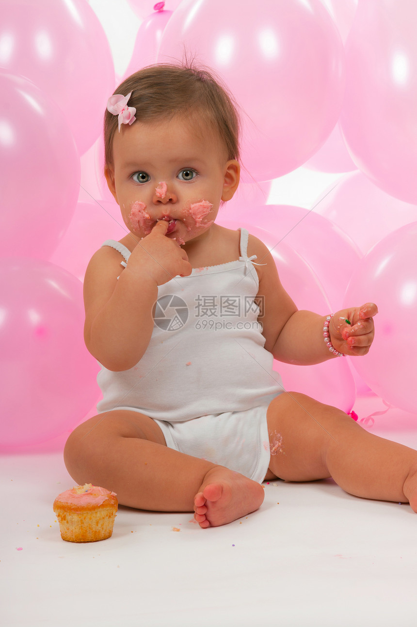 婴儿宝宝手指女孩生日甜点童年孩子庆典蛋糕气球女性图片