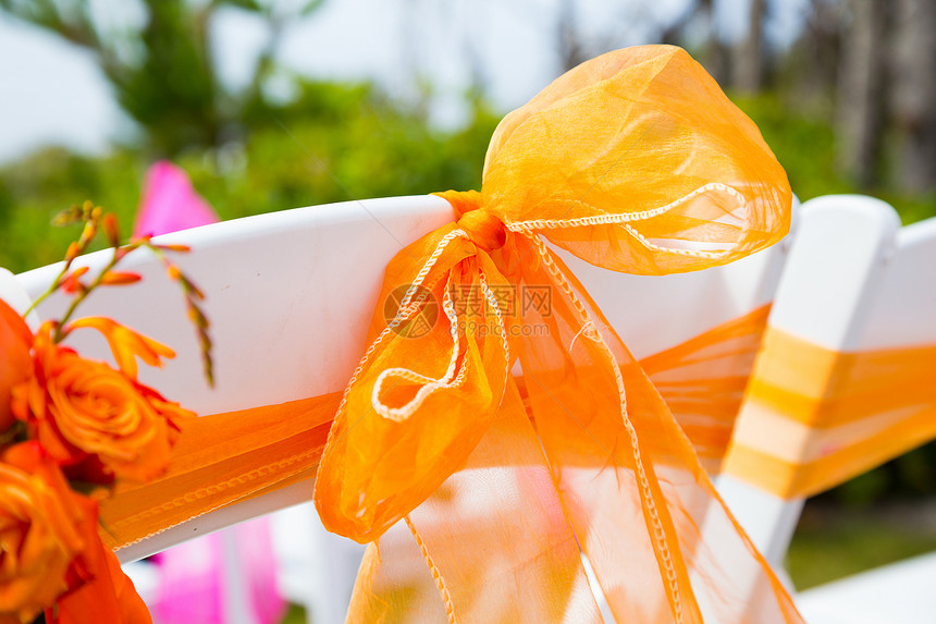 户外婚纱装饰接待婚礼粉色橙子风格细节织物仪式图片
