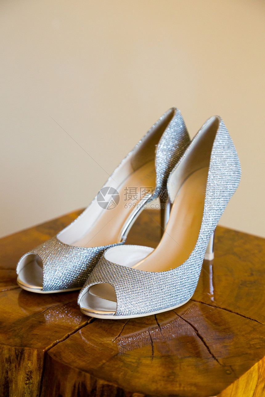 新娘婚礼鞋时尚高跟鞋结婚日静物婚礼鞋类图片