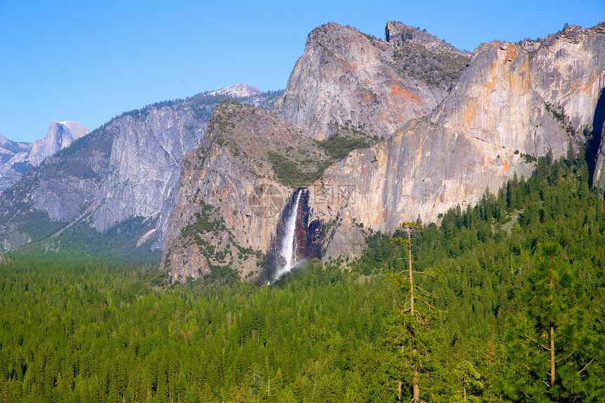 加利福尼亚的和半穹顶圆顶世界遗产森林瀑布红杉酋长晴天编队旅行蓝色图片