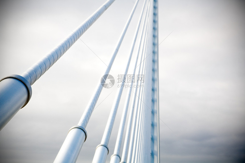 现代桥梁金属市中心旅游绳索线条蓝色运输构造力量城市图片