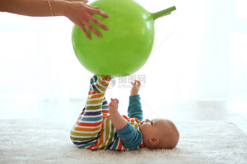 婴儿体操孩子童年女孩母性静物闲暇乐趣活动男生母亲图片