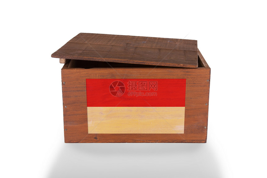 白色背景孤立的木制板箱船运棕色正方形盒装邮件松树产品立方体货运仓库图片
