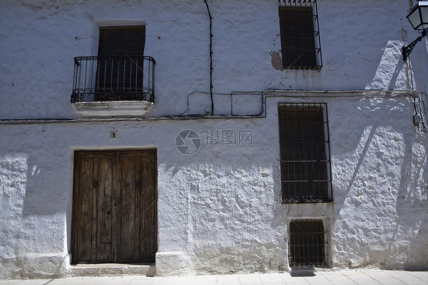 西班牙安达卢西亚Jaen省萨比奥特典型房屋外表图片