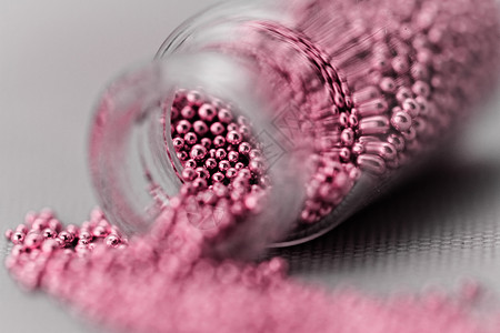 指甲珍珠指甲油搪瓷粉色美甲白色玻璃抛光颜料刷子火花背景图片