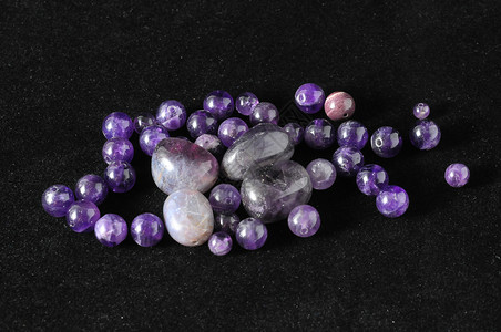 石紫色质地康复宝石石英紫晶晶洞矿业珠宝矿物背景图片
