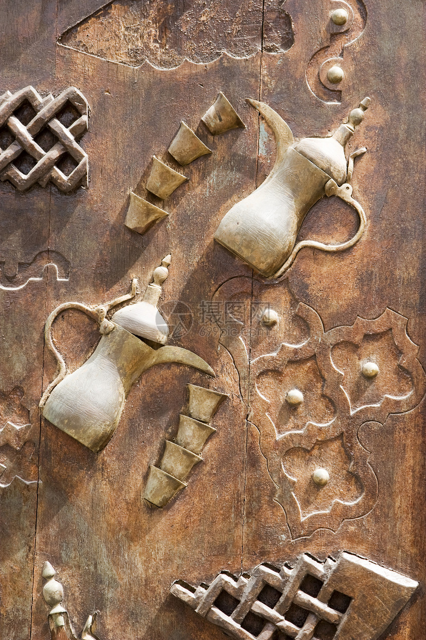 迪拜UAE UAE 在迪拜Bur的遗产村装饰木门用具特写木头视图图片