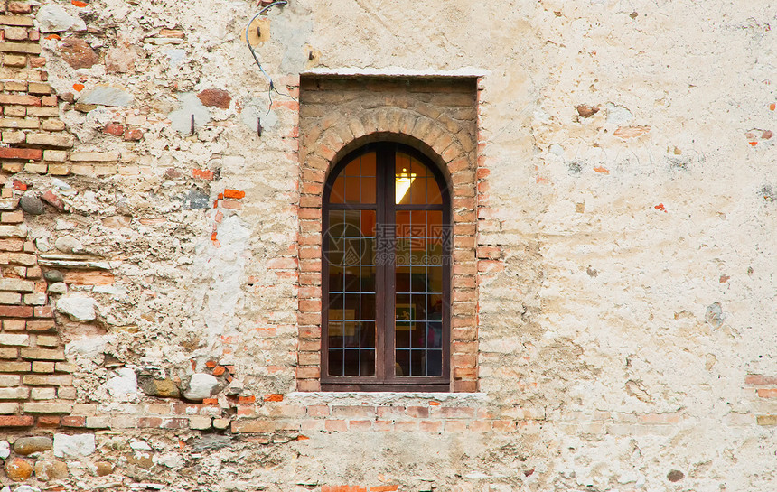 城堡的窗口图片