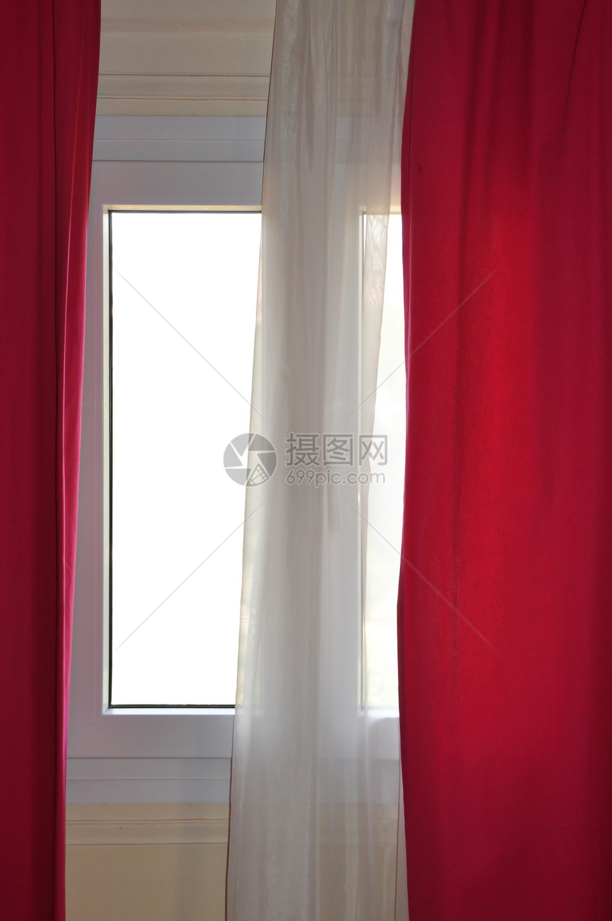 窗口窗帘阴影建筑学丝绸织物空白红色折叠白色纺织品折痕图片