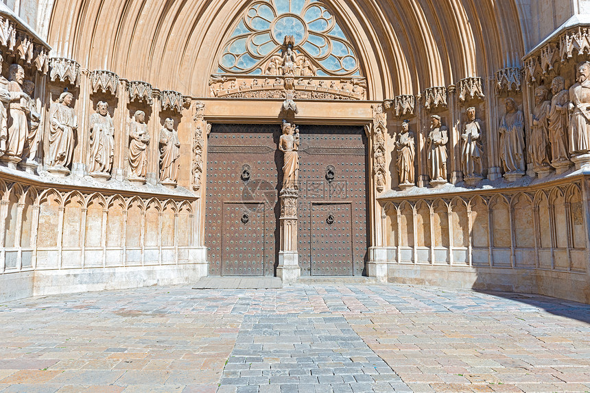 西班牙塔拉贡加大教堂入口图片